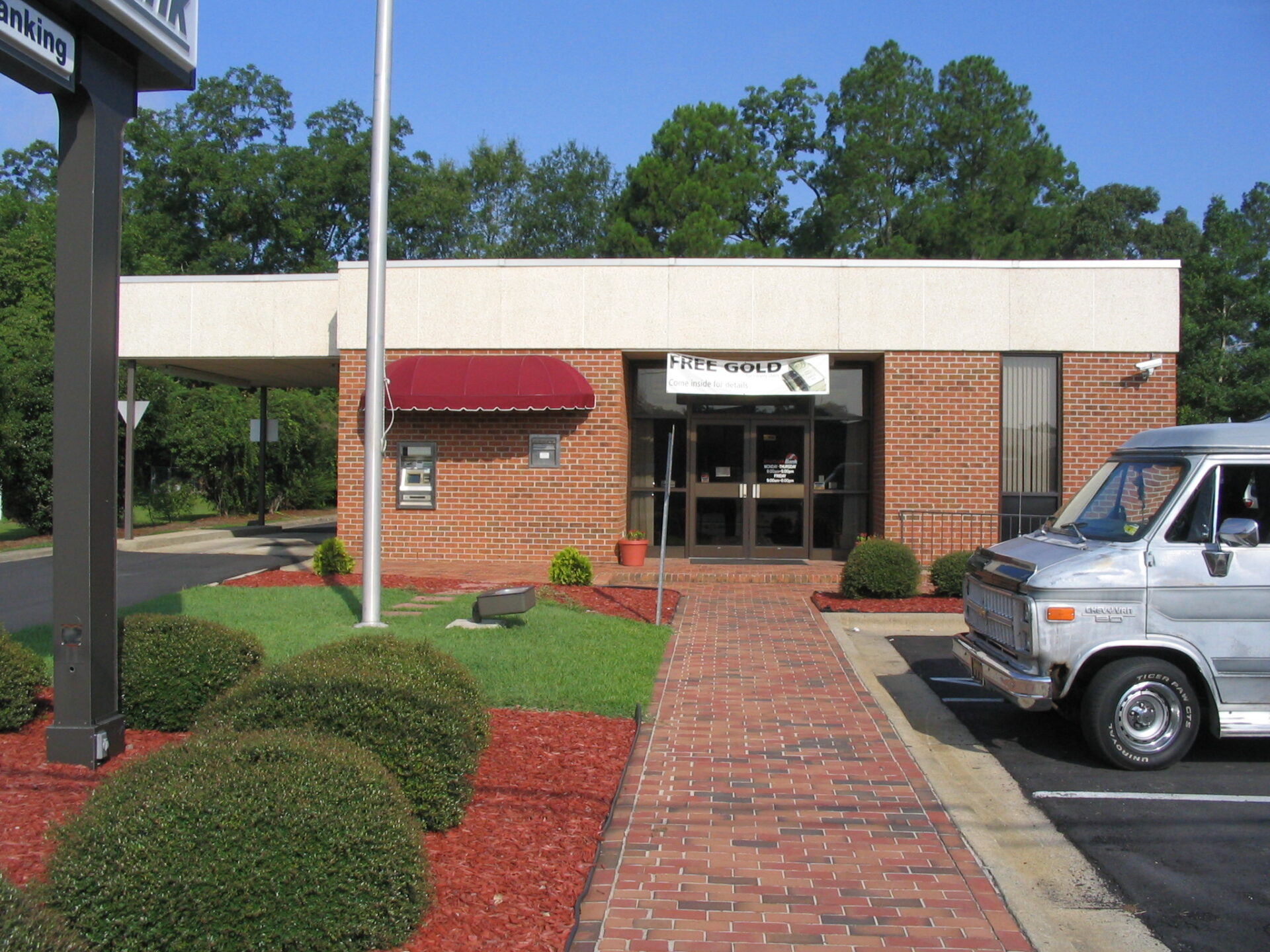 Southern Bank of La Grange on Caswell St Personal and Business Banking