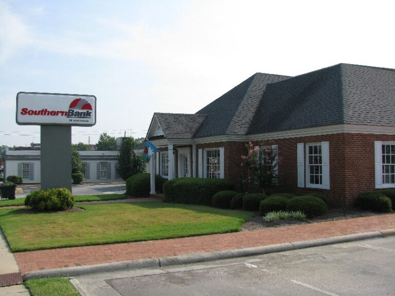 Southern Bank of Nashville on S. Barnes St Personal and Business Banking